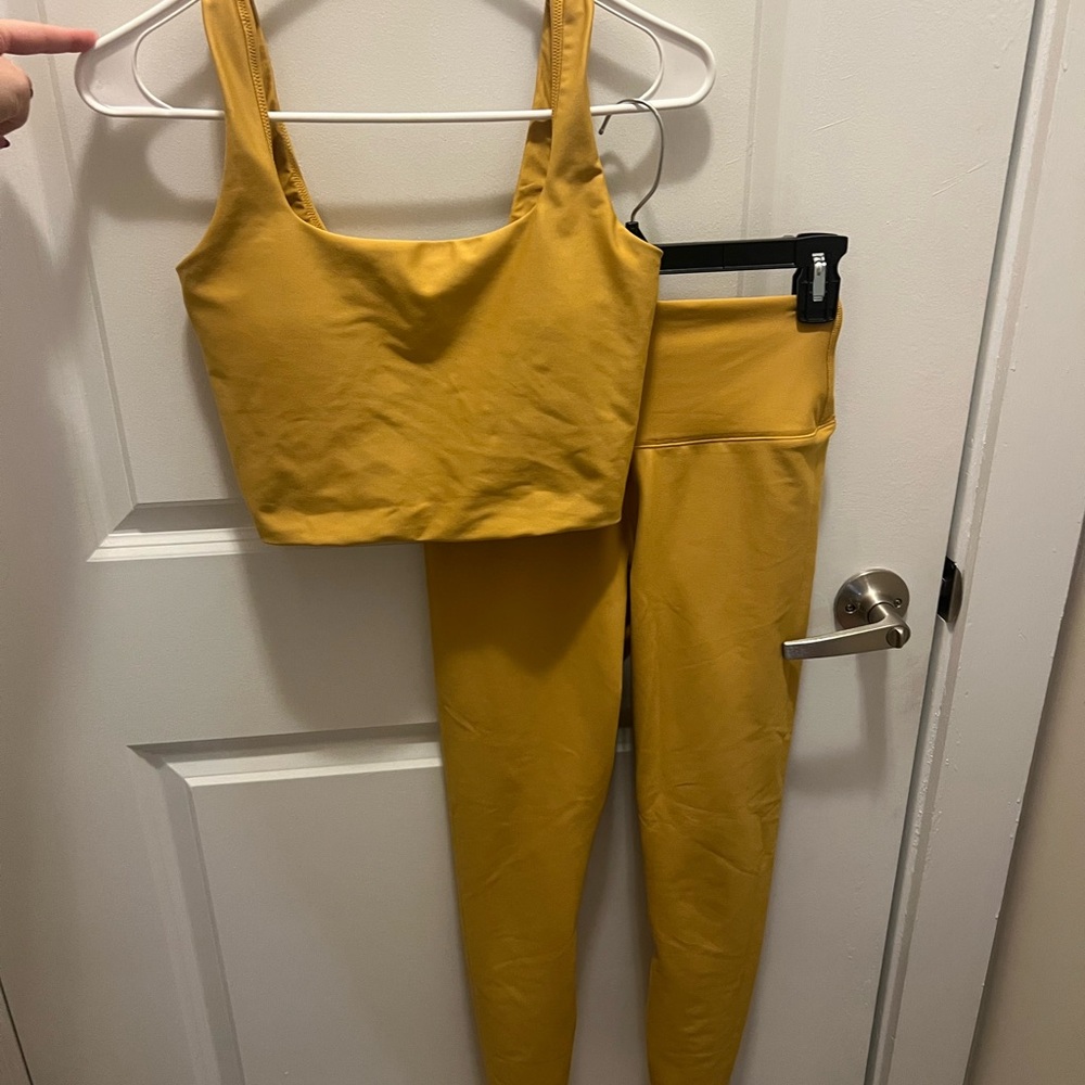 YPB Abercrombie Mustard Yellow Women's Leggings and active Top Set